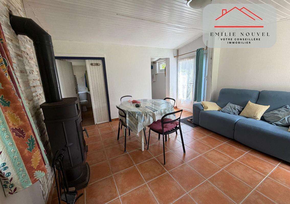 PLEUBIAN , Pied-à-terre littoral à 130 m de la plage, terrain 754 m² - photo 6