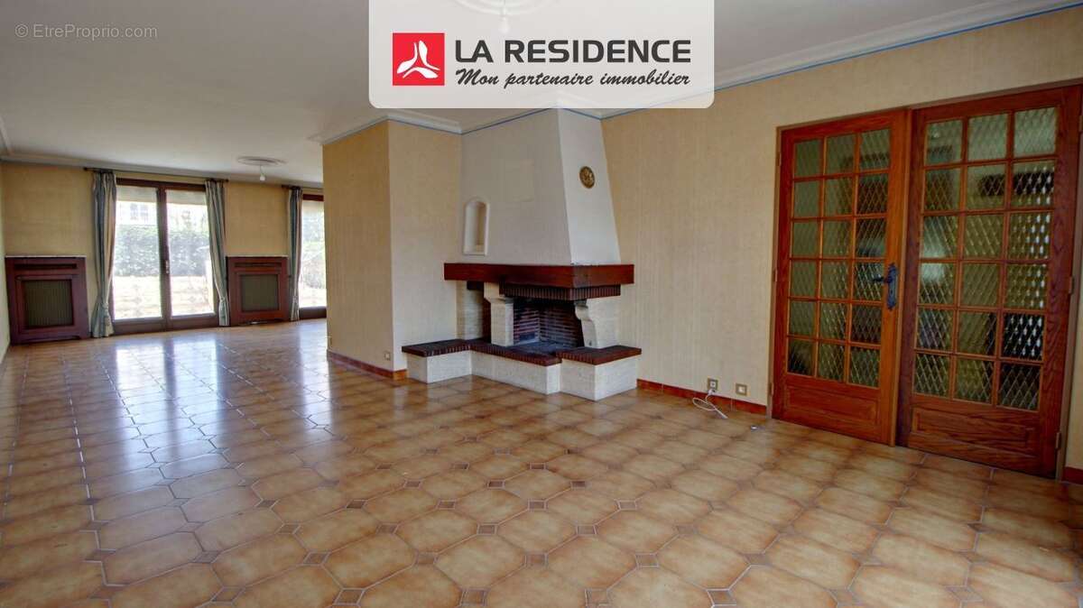 Maison à PLAISIR