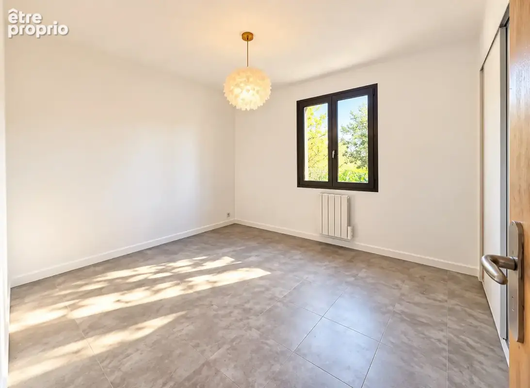 Maison T5 de 101 m2  avec jardin de 500m2 à Camps-la-Source 83170 - photo 14