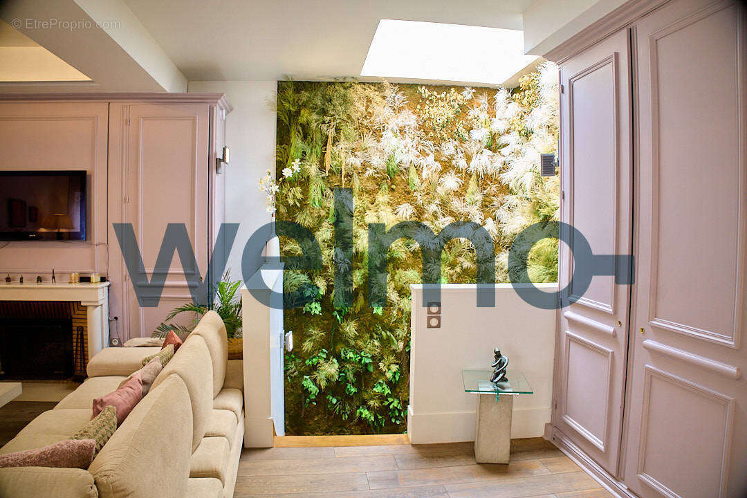 Appartement à NEUILLY-SUR-SEINE