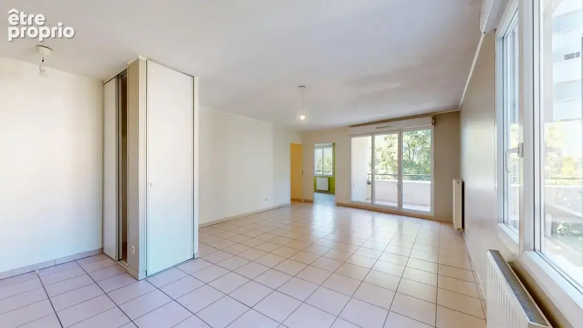  Lyon 9 - Vaise  T3 lumineux de 70.79m² avec balcon, cave et garage en option ! - photo 2