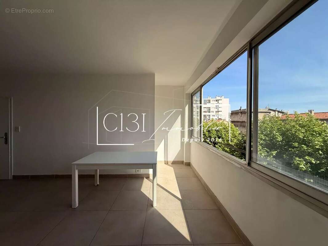 Appartement à MARSEILLE-14E