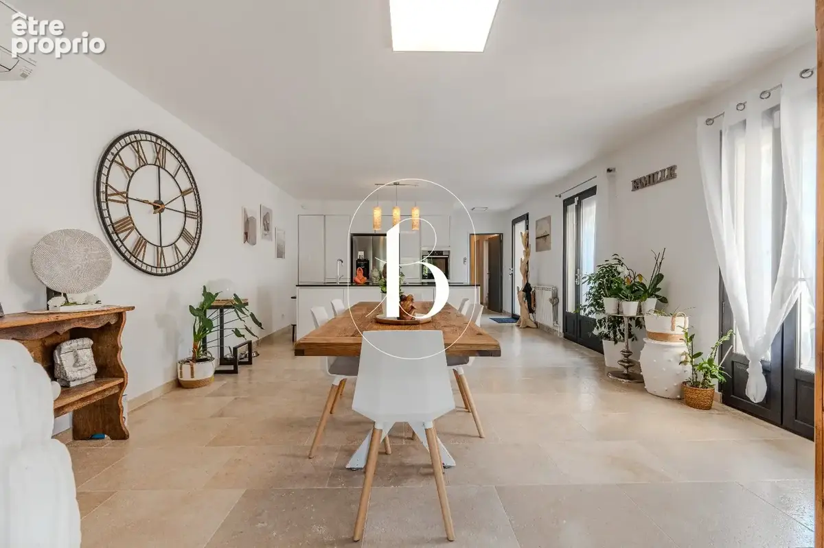 Maison 6 pièces 240 m² à vendre à Uzes (30700) - photo 14