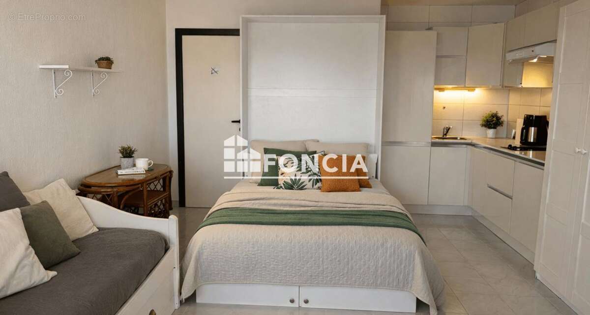  Saint-Raphaël Trayas Studio en première ligne sur mer avec toit terrasse et balcon - photo 12
