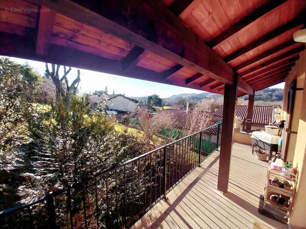 Maison à SAINT-VERAND