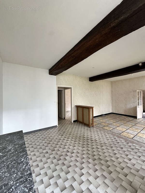 Appartement à FAY-AUX-LOGES