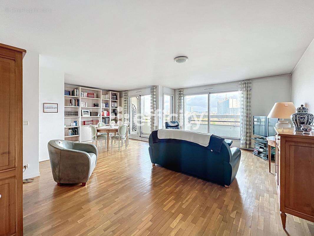 Appartement à ISSY-LES-MOULINEAUX