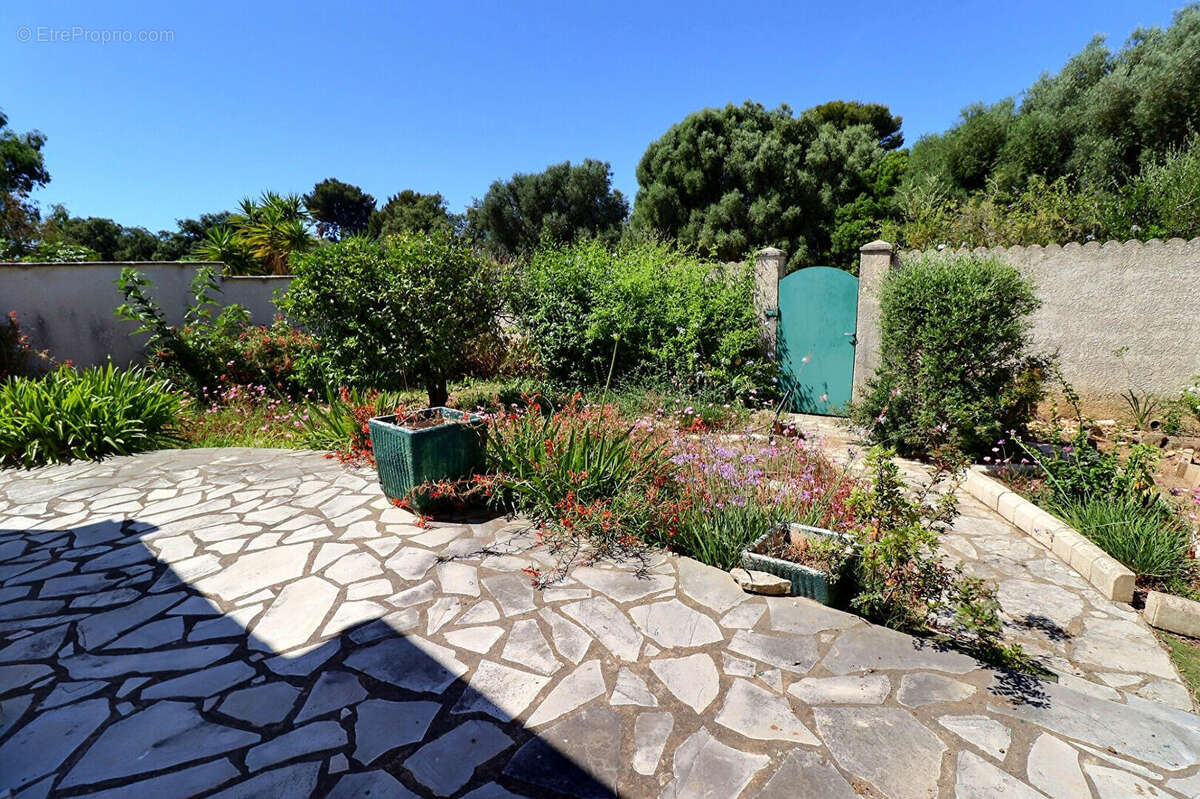Maison à LA LONDE-LES-MAURES
