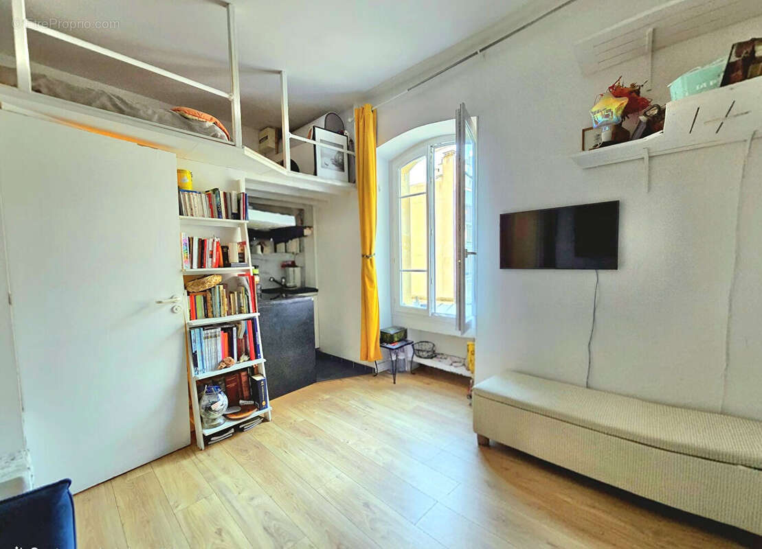 Appartement à PARIS-11E