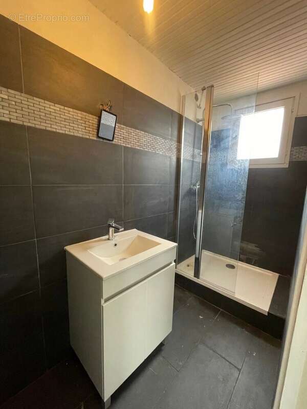 Maison à PLAN-DE-LA-TOUR