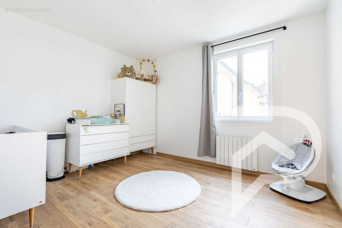 Maison à PONT-SAINTE-MAXENCE