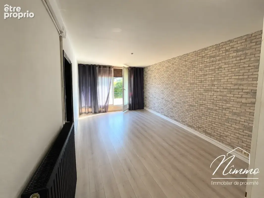 Nimes marcel rouviere appartement type 2 avec cave et parking en exclusivite - photo 1