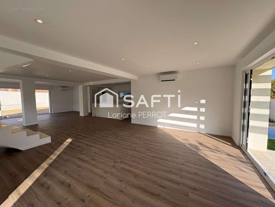 Photo 2 - Maison à VELAUX