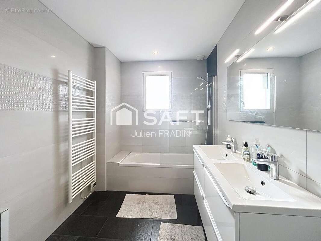 Photo 7 - Maison à SAINT-JULIEN-DE-CONCELLES