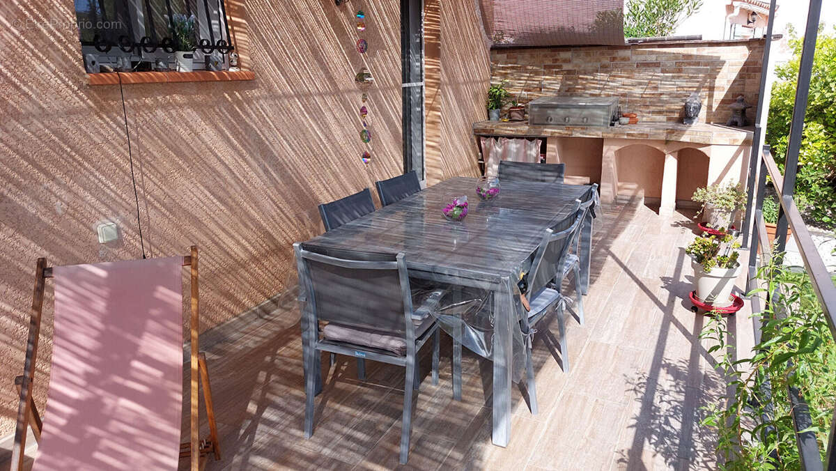 Maison à SOLLIES-PONT