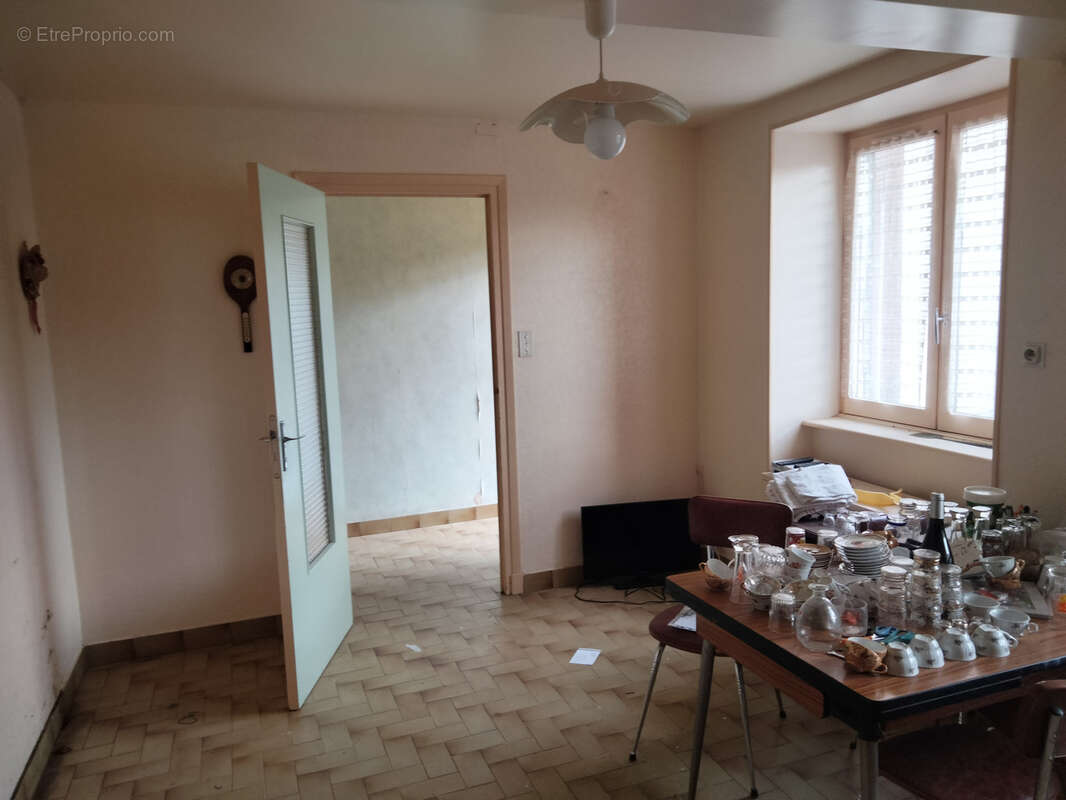 Maison à PANISSIERES