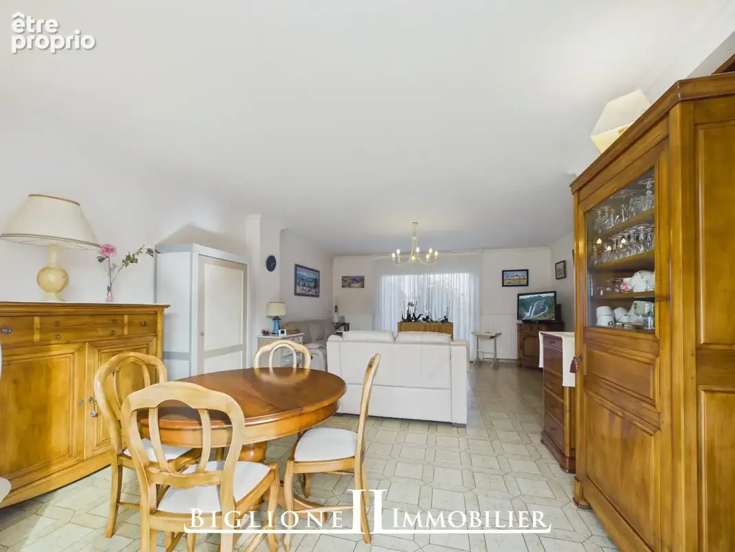 Maison 6 pièces 143 m² à vendre à Montfermeil (93370) - photo 9