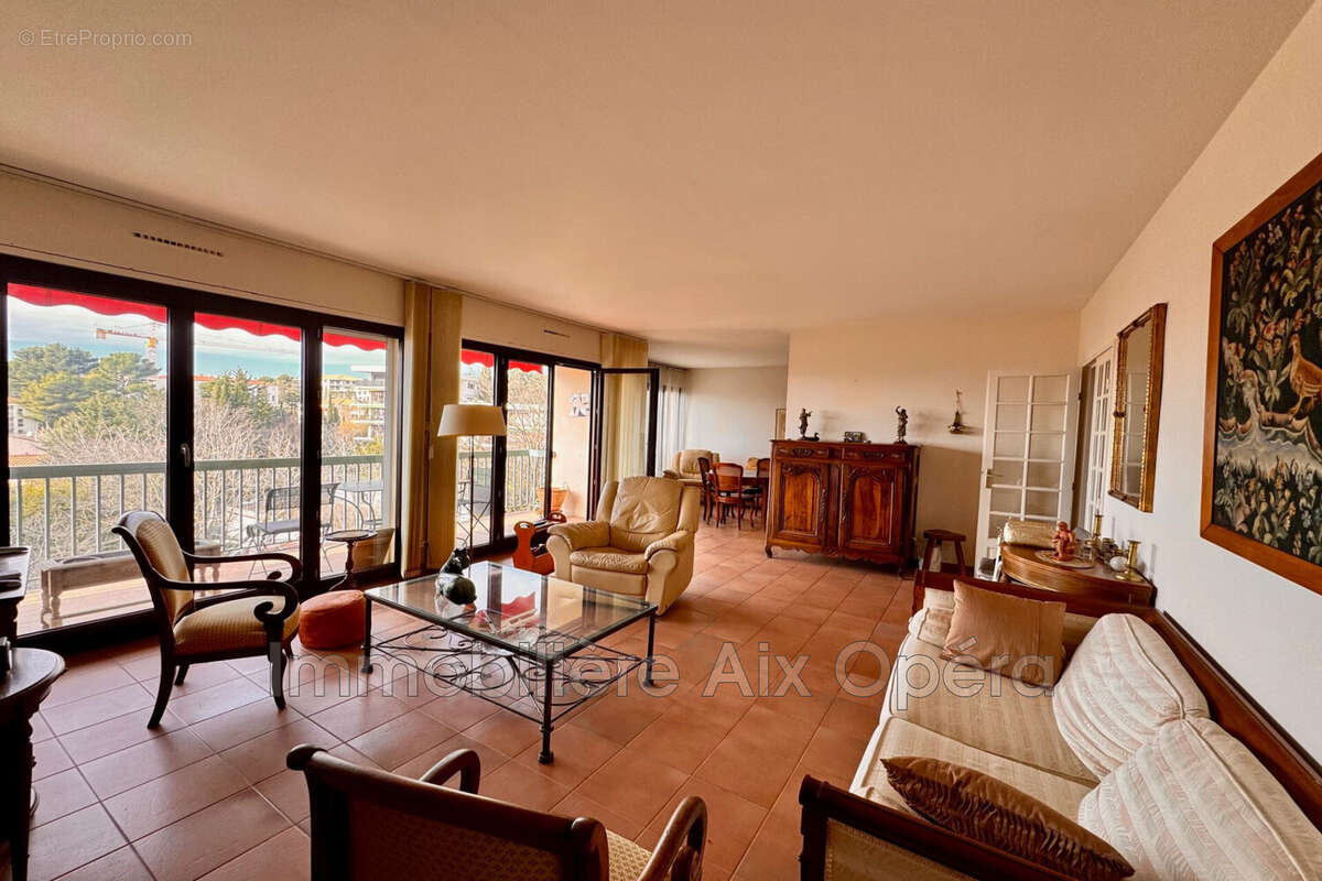 Appartement à AIX-EN-PROVENCE