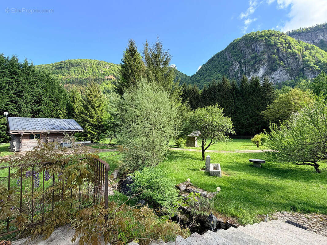 Maison à NANTUA