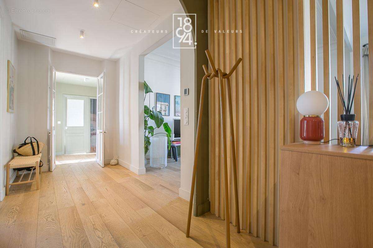 Appartement à MARSEILLE-5E