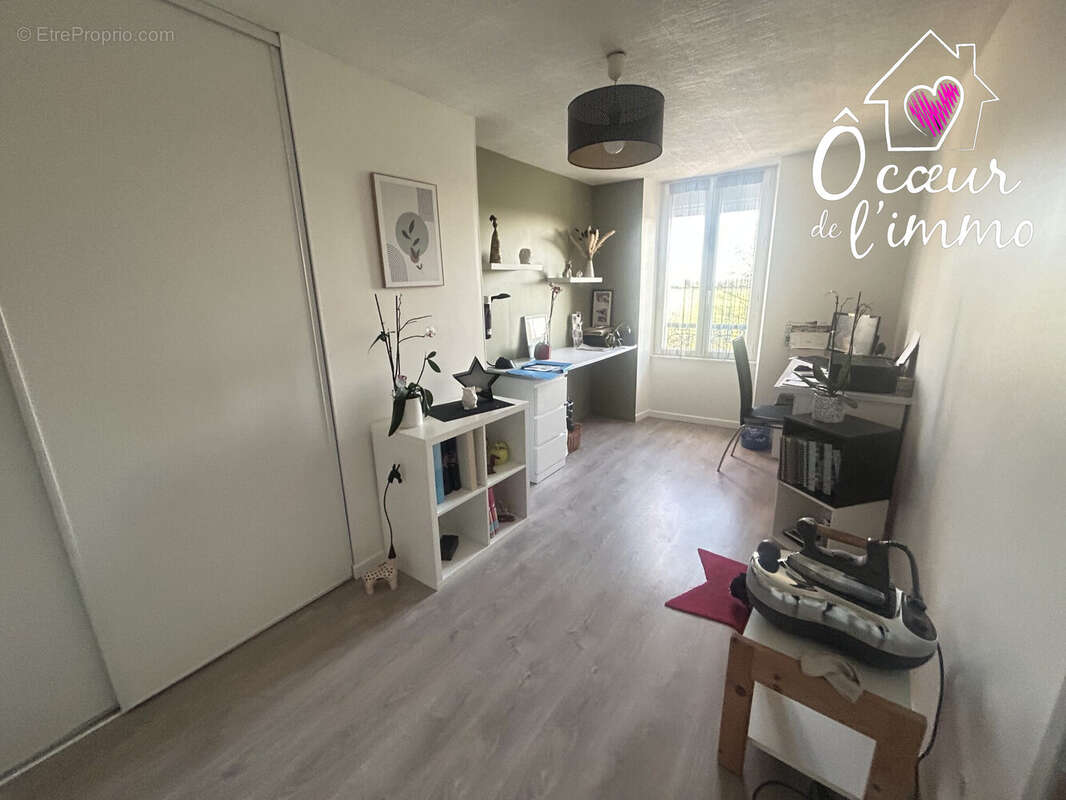 Maison à SAINT-CHRISTOPHE-DU-BOIS