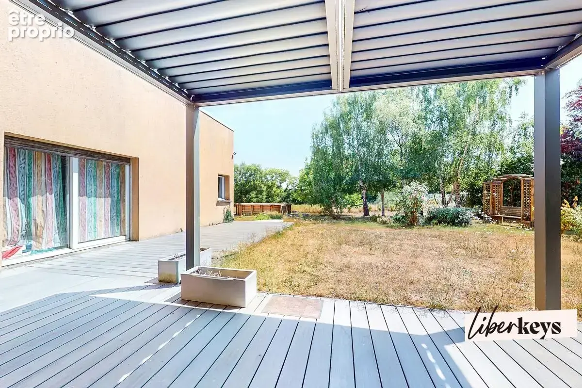 Au cœur du Perche – Maison familiale de 208 m² avec pièce de vie de 79 m², sous-sol total et dépendance - photo 19