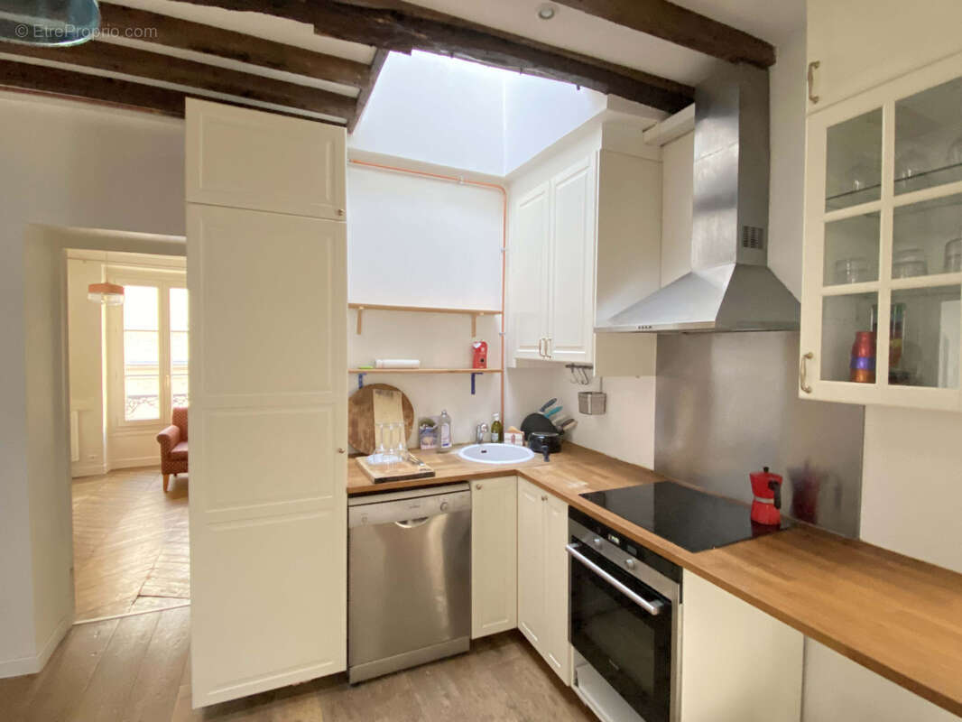 Appartement à PARIS-17E