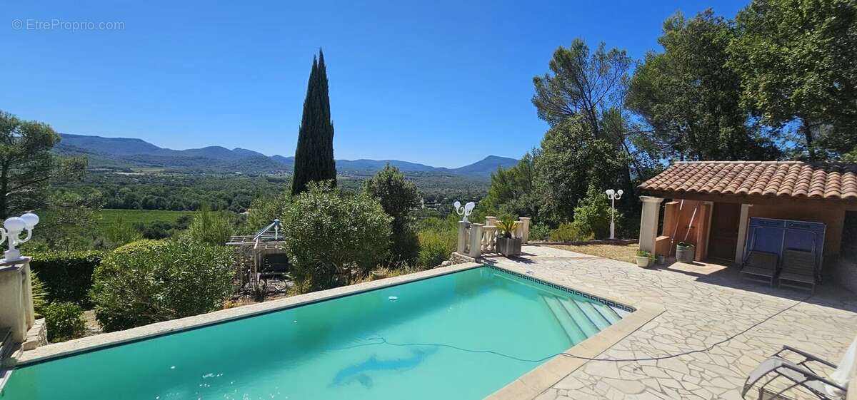 Superbe villa de plain-pied de 126 m² avec piscine à débordement – Garéoult - photo 4