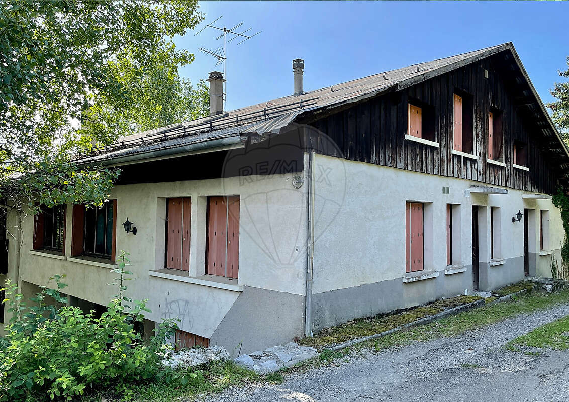 Maison à ARACHES-LA-FRASSE