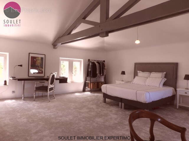 Maison à L'ISLE-SUR-LA-SORGUE