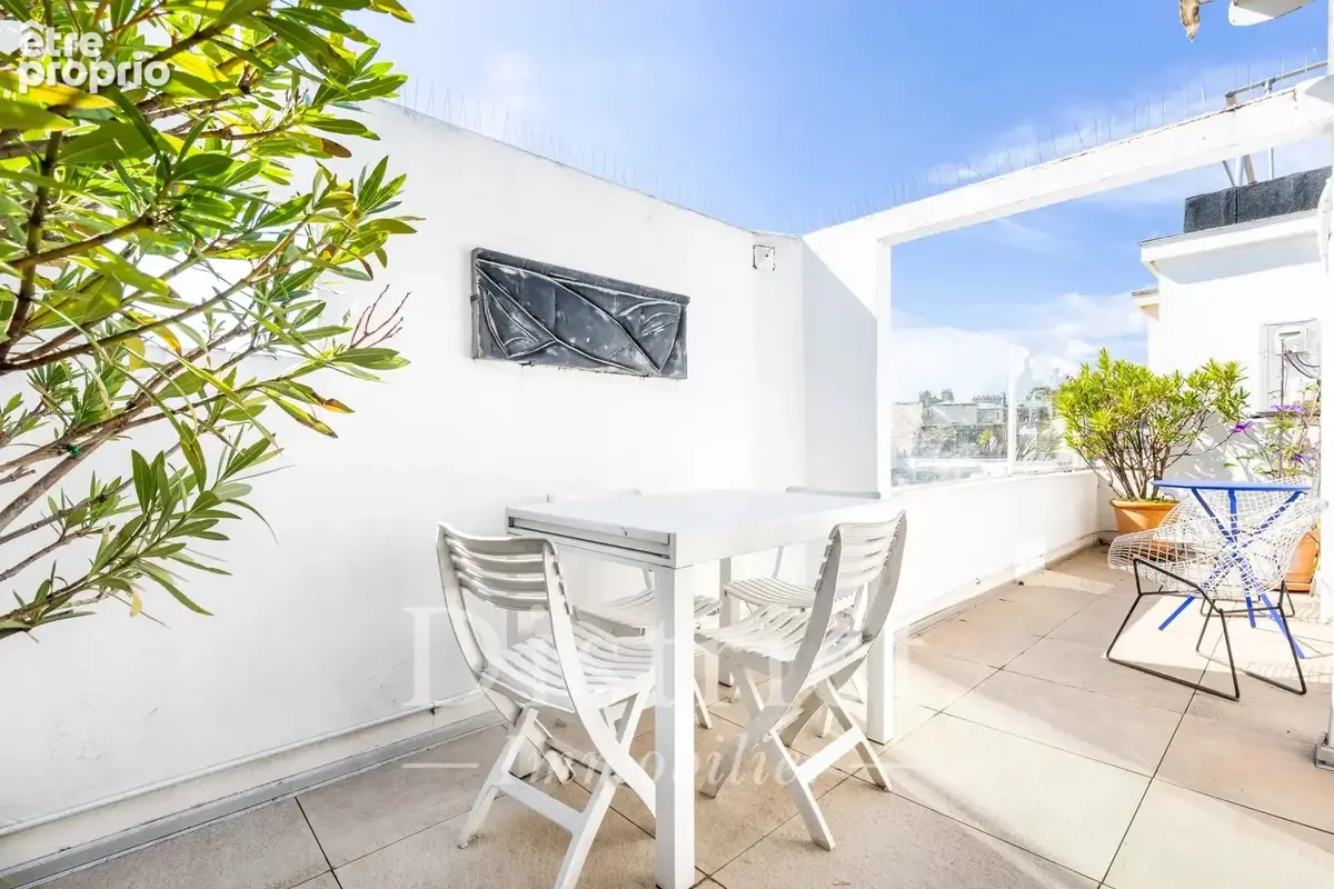 Champs de Mars - Saint Dominique. Appartement de 112m² au dernier étage, terrasse de 12m² avec magnifique vue plein soleil. - photo 17