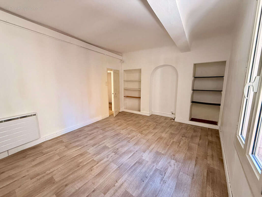 Appartement à SAINT-MAXIMIN-LA-SAINTE-BAUME