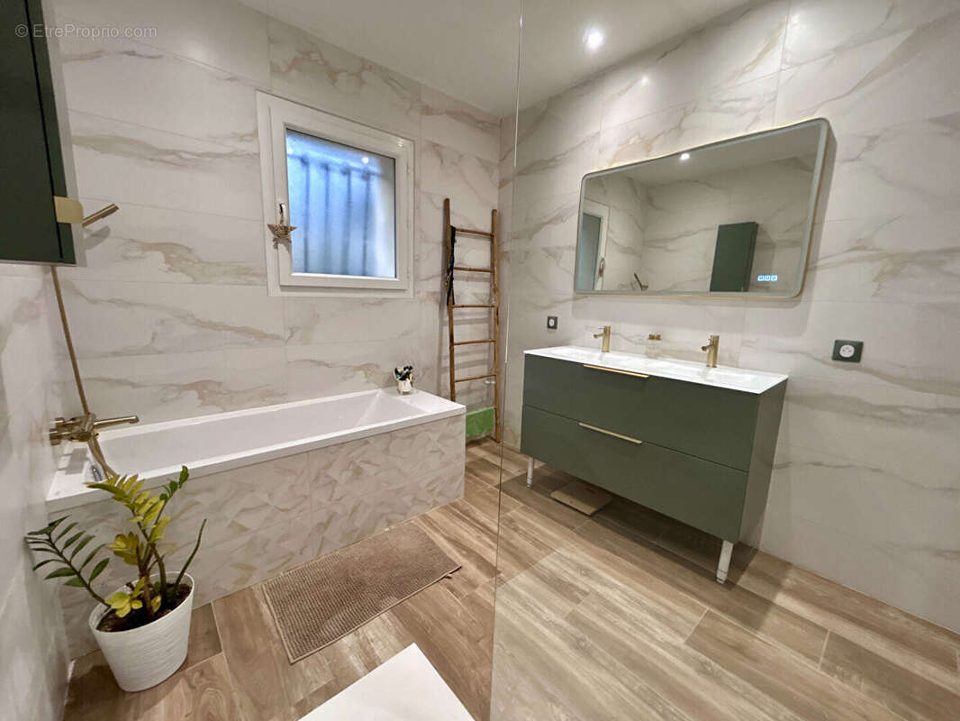 Maison à SAINT-PERAY