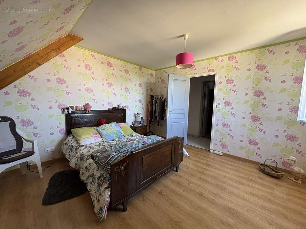 Maison à TERRASSON-LAVILLEDIEU