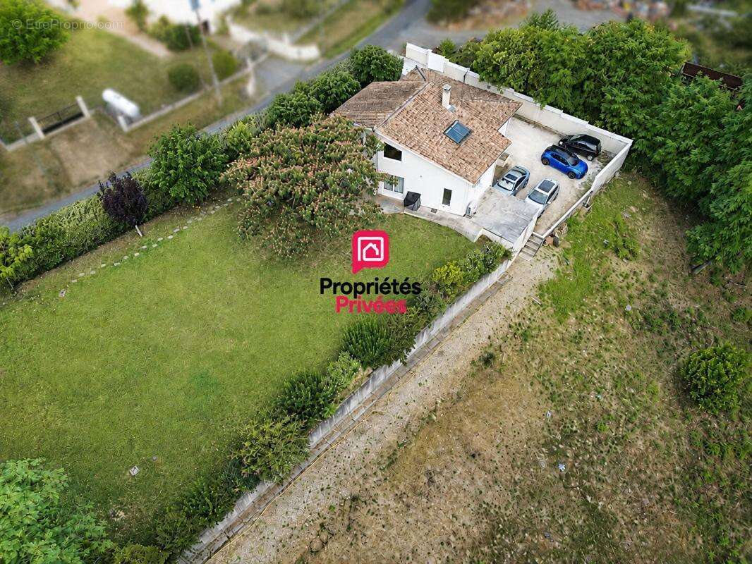 Maison à ossature bois avec vue et sous-sol complet, terrain de 3 800 m² - photo 2