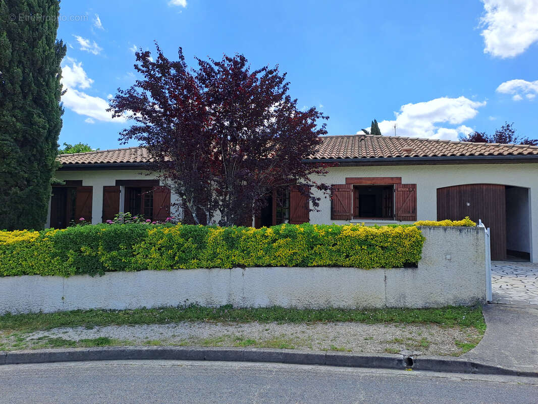 Maison à LEOGNAN