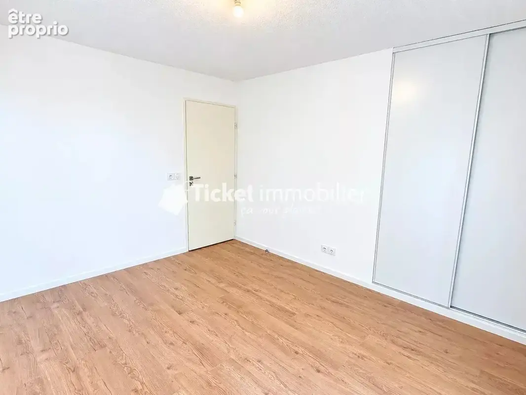 T2 42m2 tournefeuille avec balcon et place de parking - photo 4
