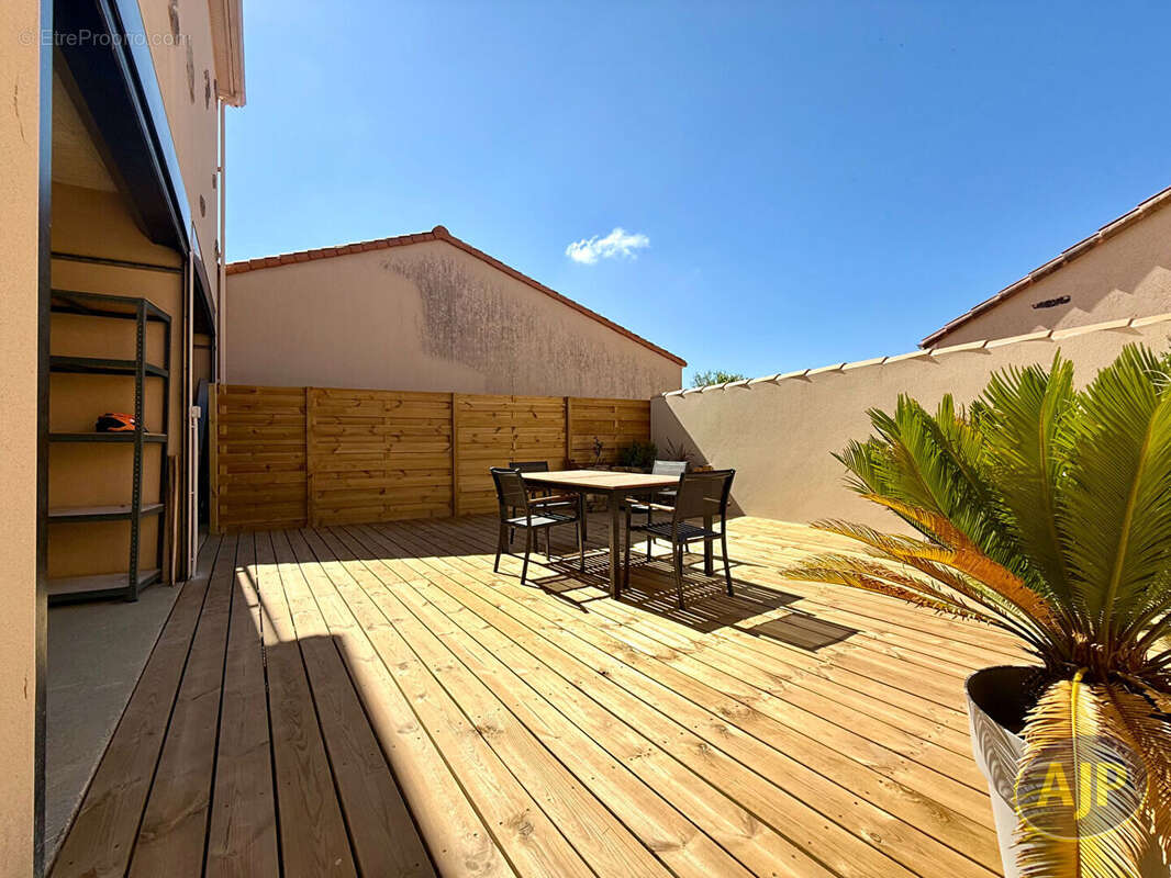 Maison Saint Hilaire De Chaleons - photo 17