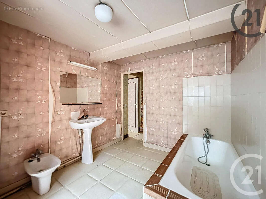 Maison à RIGNY-LE-FERRON