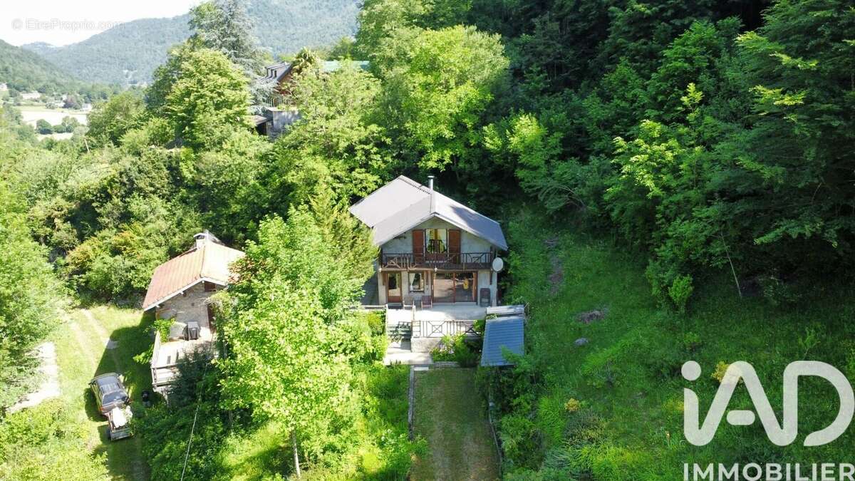 Photo 2 - Maison à ERCE