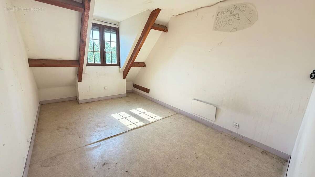 Ensemble immobilier : Maison 146 m2, maison annexe 50 m2, pi - photo 9