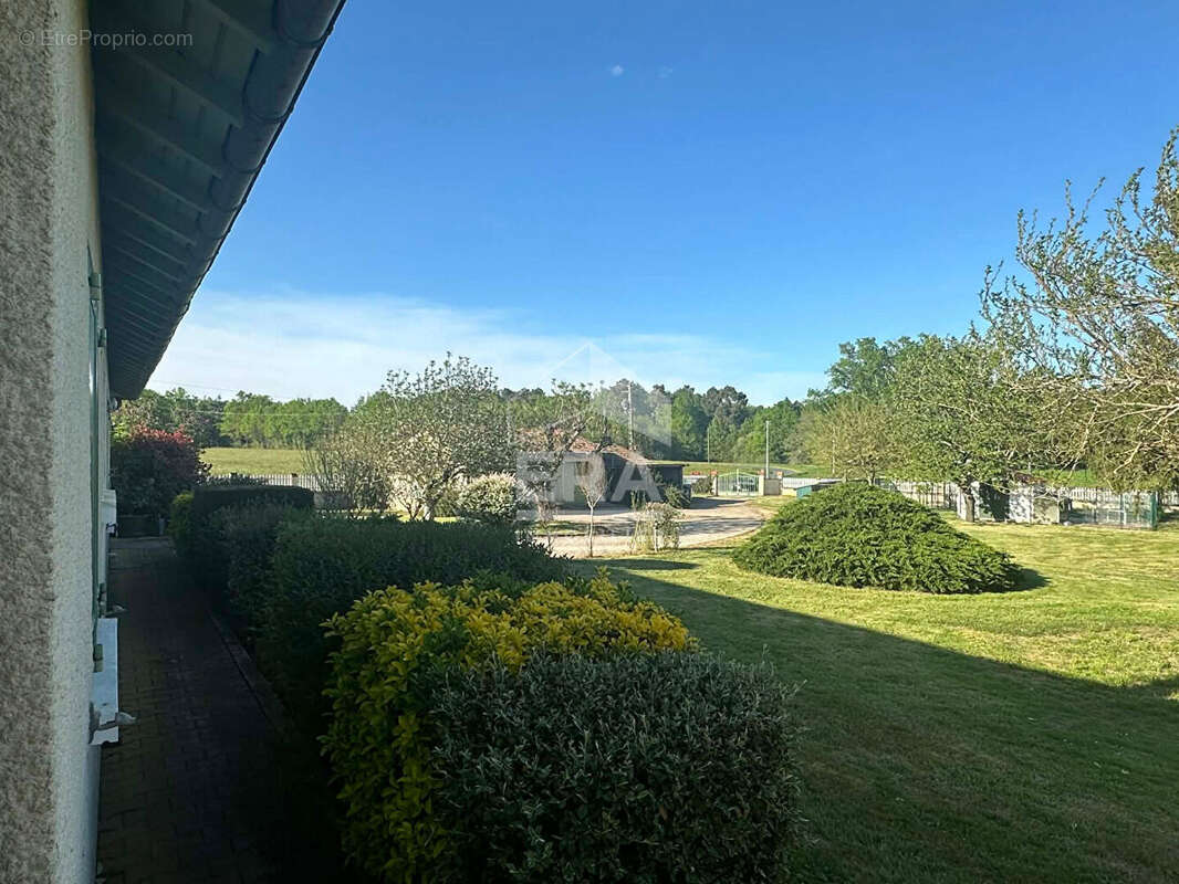 Maison à MONTPON-MENESTEROL