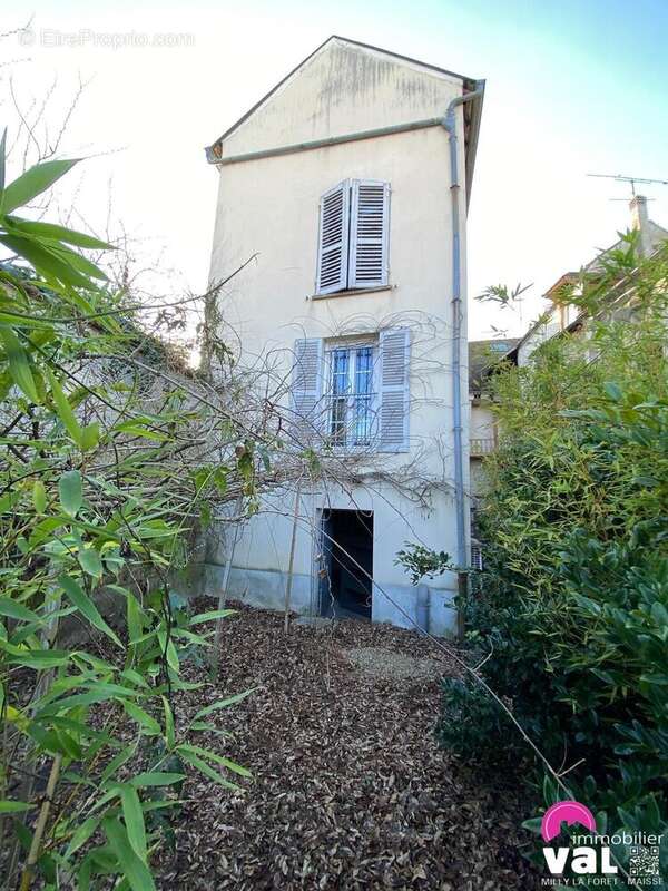 Appartement à MALESHERBES