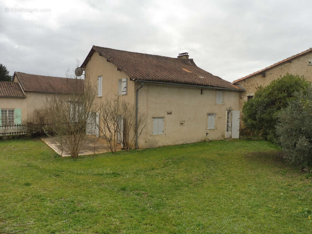 Dans un petit village de la double - photo 27