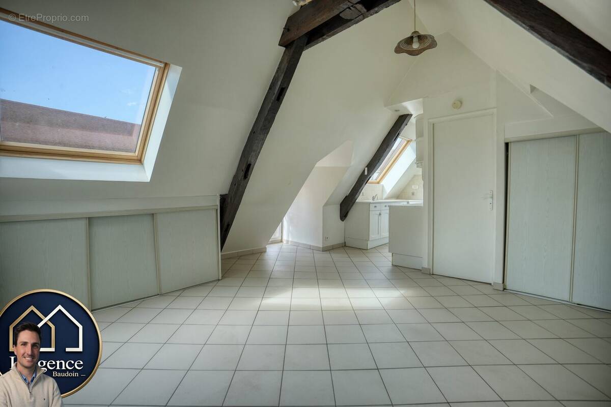 Appartement à EPERNON