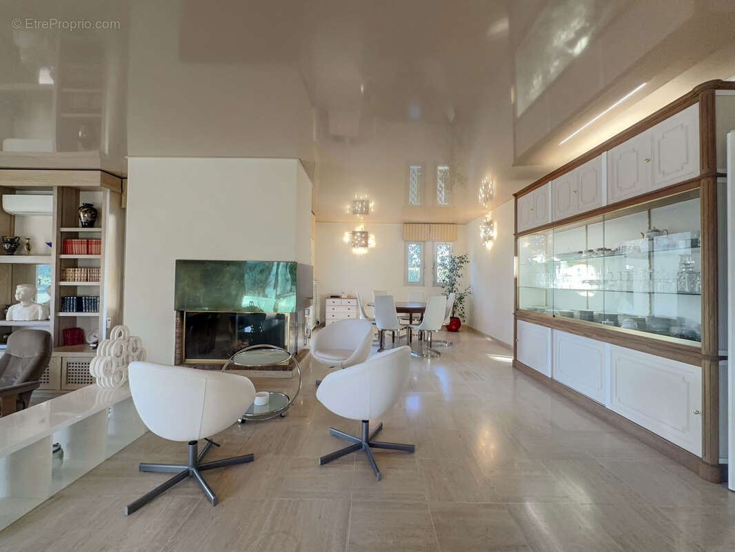 Maison à SAINT-JEAN-DE-VEDAS