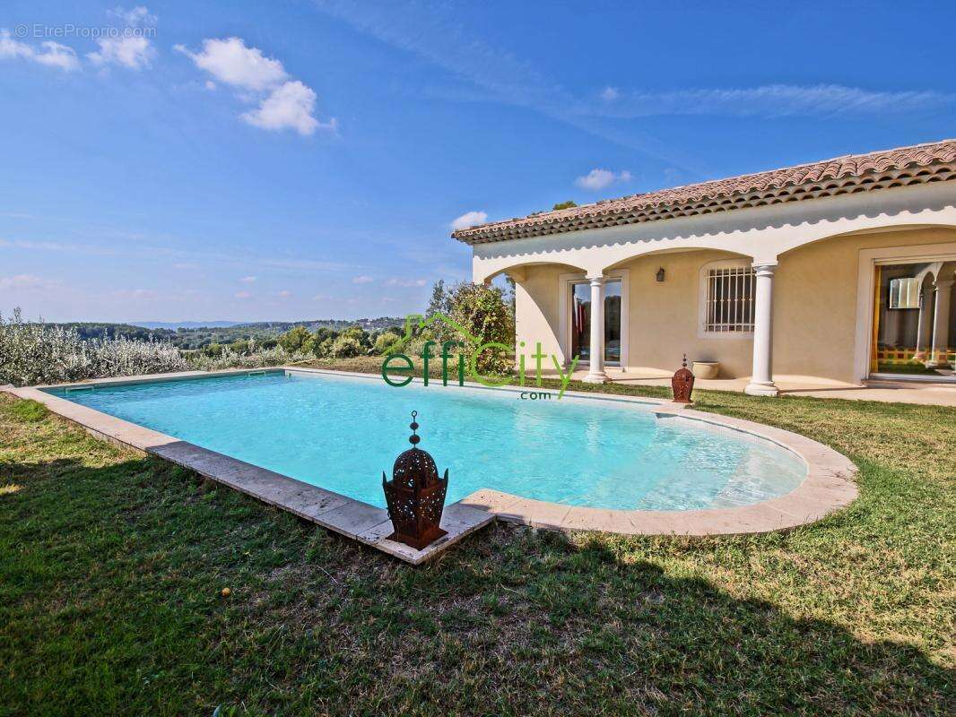 Maison à DRAGUIGNAN