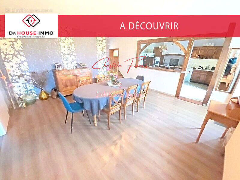 Maison à SAINT-GEORGES-DE-REINTEMBAULT