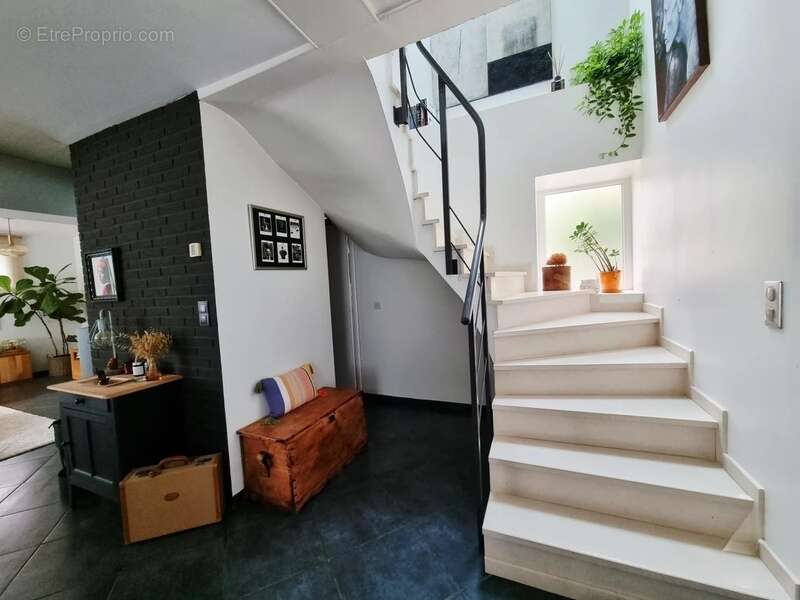 Maison à LE GUE-DE-LONGROI