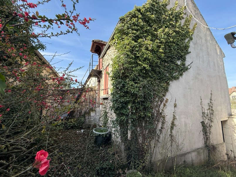 Maison à PONT-SAINTE-MAXENCE